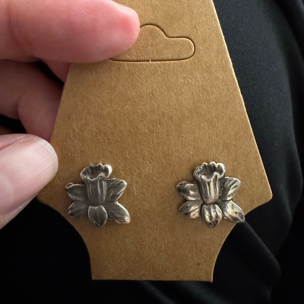 Sterling silver vtg earrings